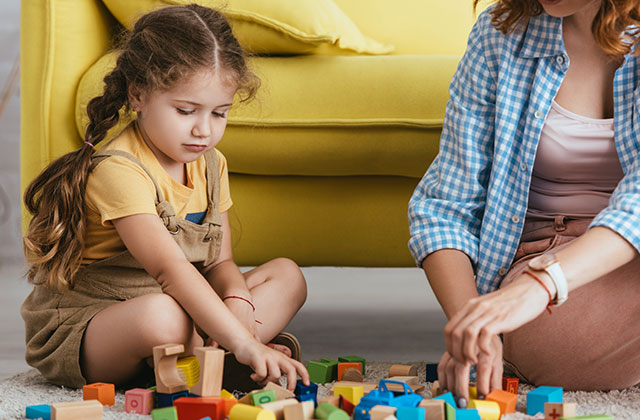 6 Benefits Of Hiring A Nanny Vs. A Babysitter